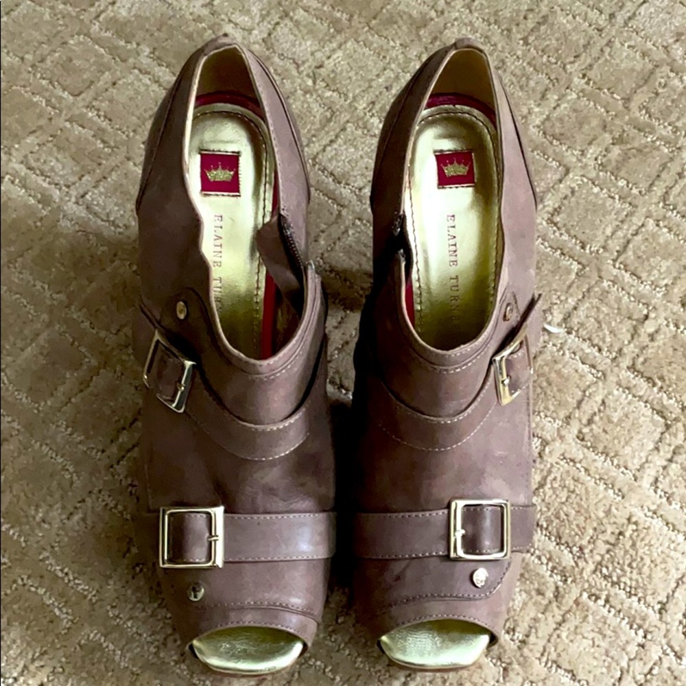 Open toe gold buckled heals